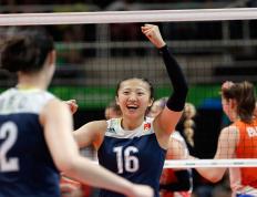 开云APP-美加墨世界杯之夜，詹姆斯关键战不手软，巨星本色照亮北美赛场