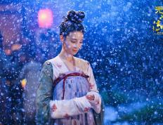 开云体育下载-西亚卡姆砍下38分主宰攻防，雷霆末节一波流击溃辽宁队