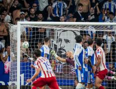 开云体育官网-西班牙力克意大利，阿尔巴完成帽子戏法的简单介绍