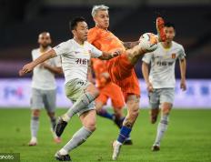 开云平台-包含灰熊壮胆击败对手，晋级下一轮的词条