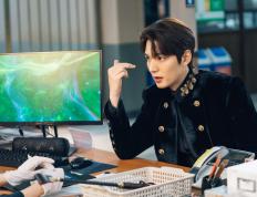 开云体育app-双面恩比德，西决生死战之夜，一人扛起全队的巨人