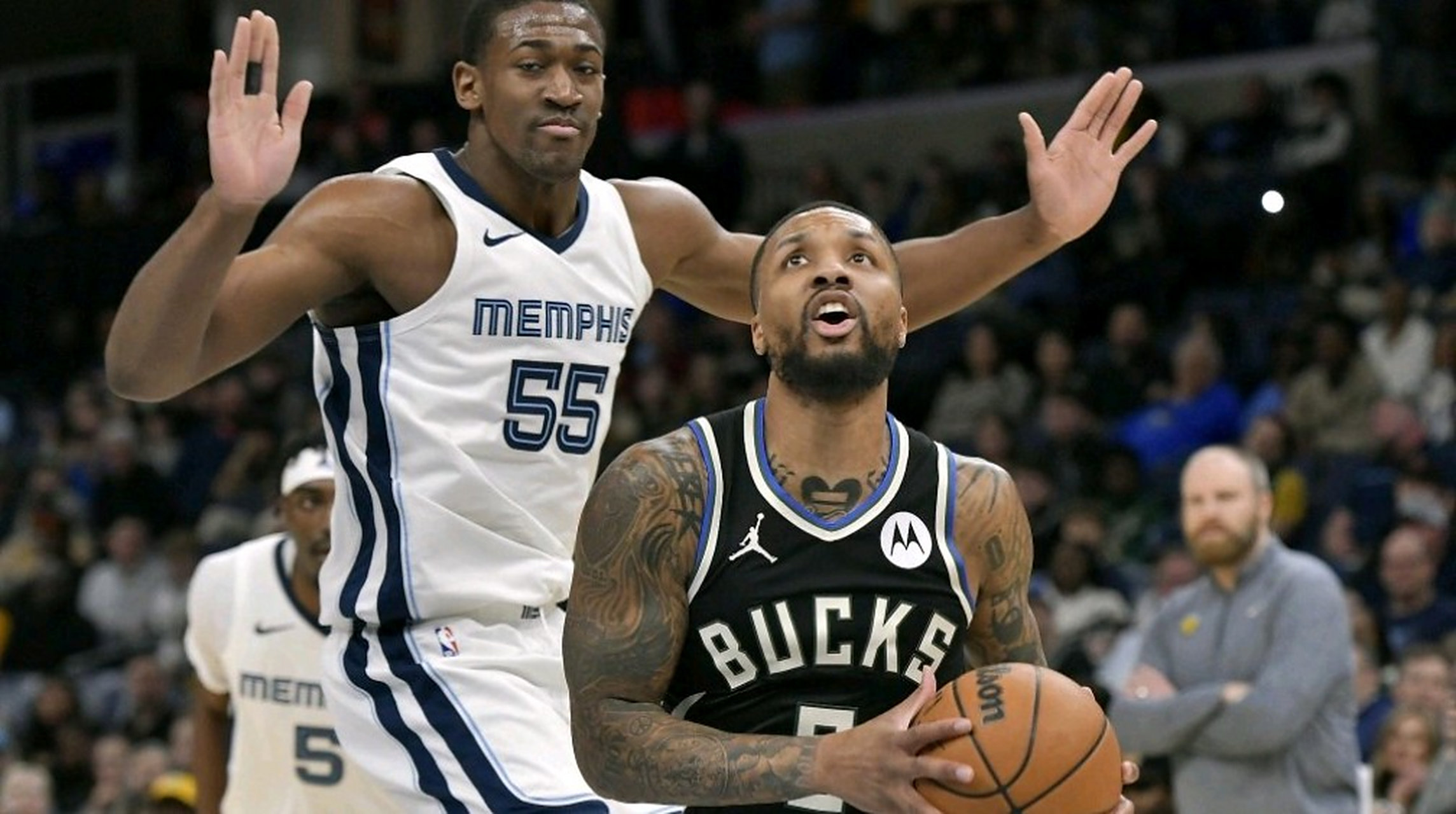 开云体育官方网站-关于雄鹿完胜灰熊,字母哥全方位表现力压库里的信息