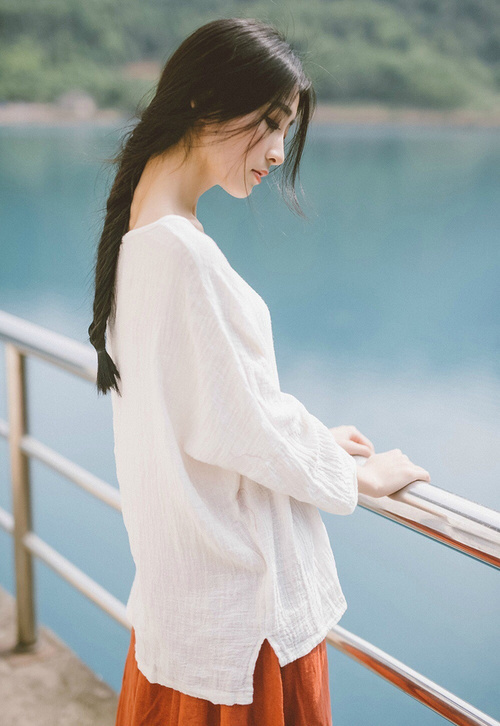 开云平台-F1年度争冠之夜,奥亚尔萨瓦尔的防守艺术如何锁死命运的弯道?