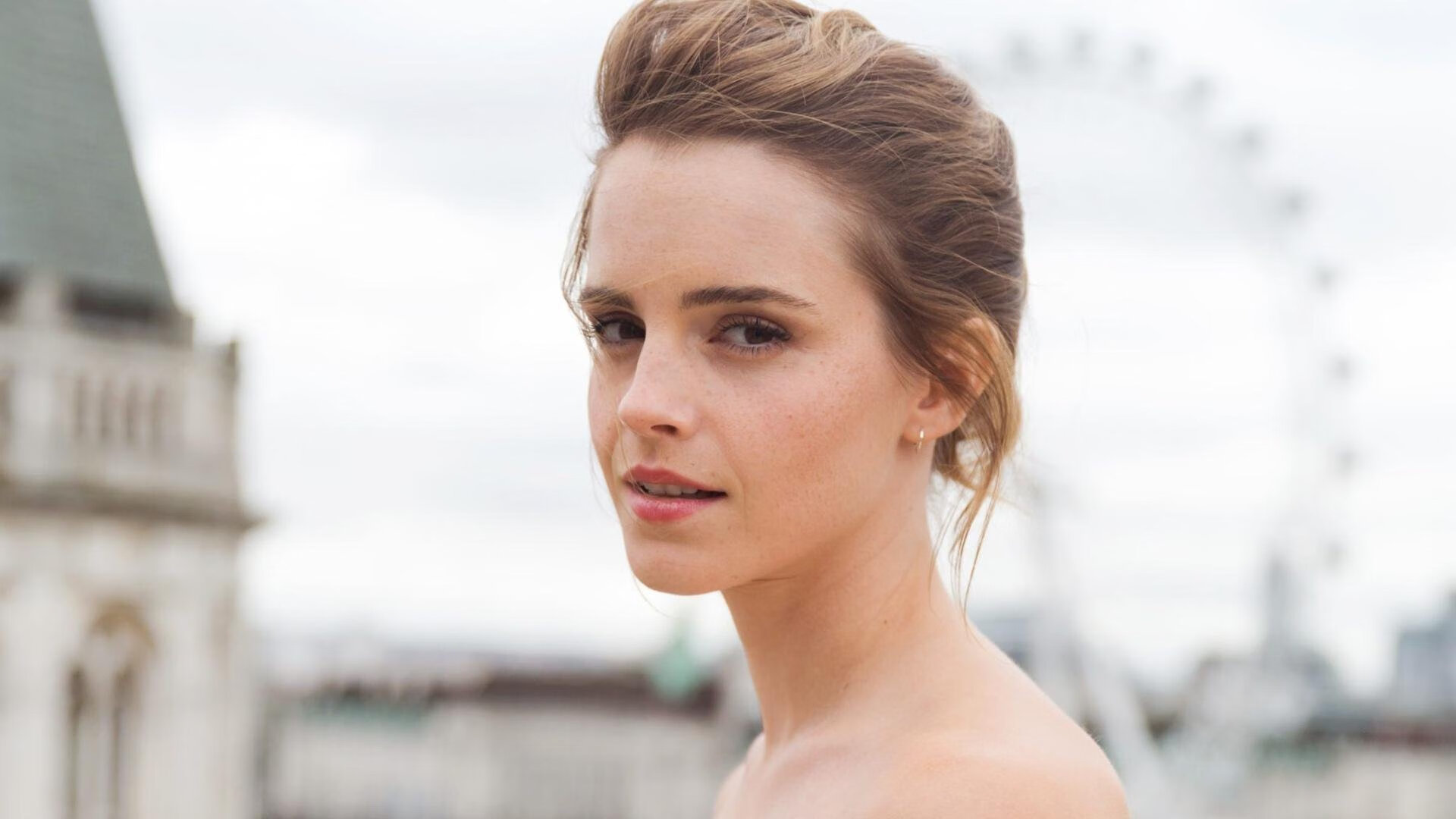 开云体育APP下载-新王加冕！恩佐关键跳投如手术刀切开西班牙防线