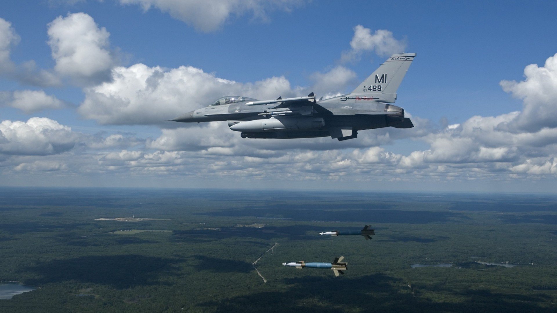 开云体育官方网站-独行侠的团队奇迹与爱德华兹的赛道统治,体育世界中的双星闪耀