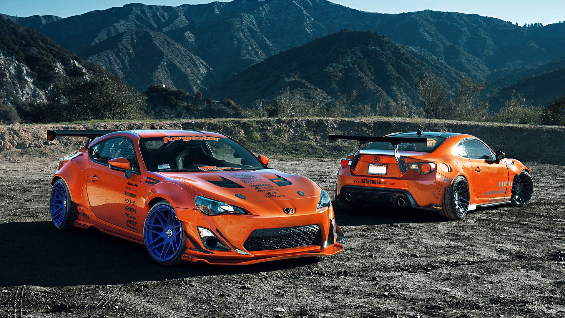 开云下载-库里双重奏，雄鹿铁蹄踏碎热火，勇士之魂再成关键先生