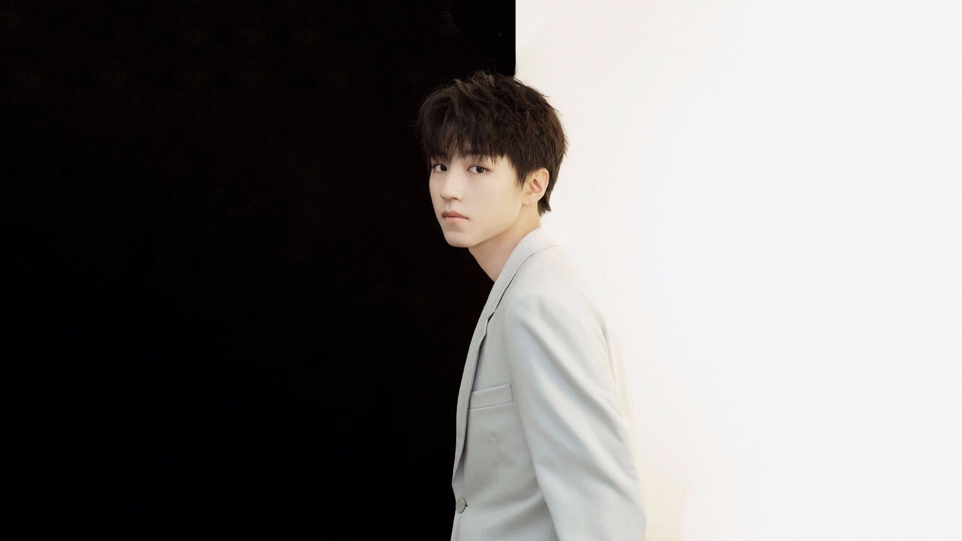 开云体育入口-基米希主宰比赛,哥伦比亚对阵曼联中的全能展现