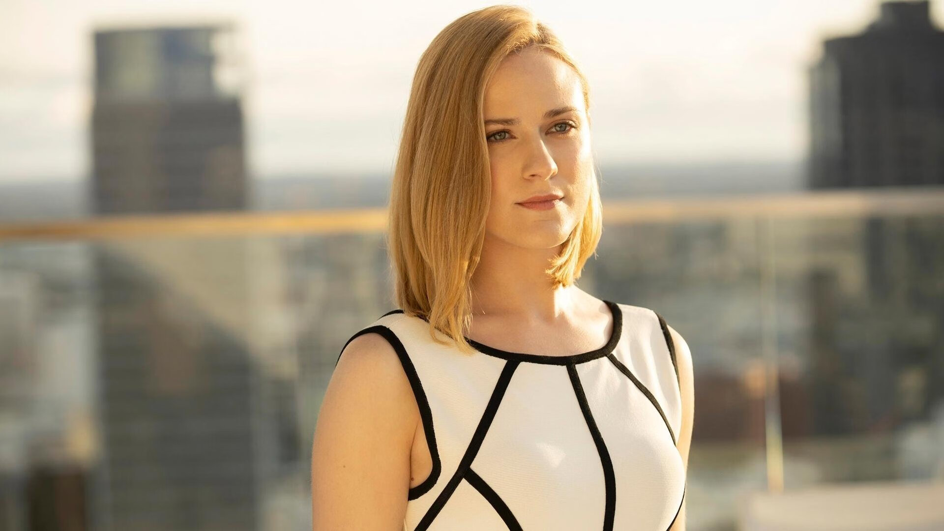 开云体育官网-意甲焦点战之夜，范弗利特，在破碎声中锻造硬仗之王