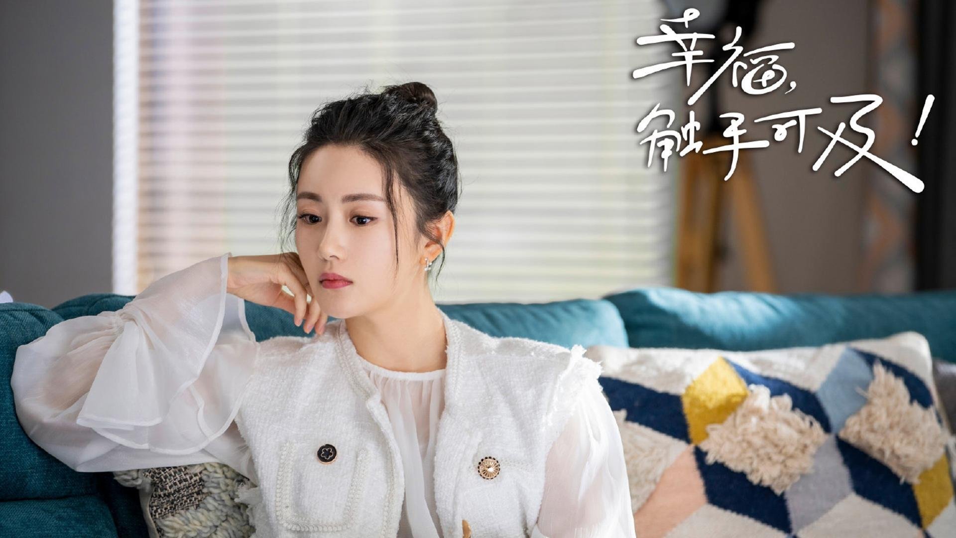 开云体育官网-极速之夜的变奏曲，当F1的顶点轰鸣撞上哈登的单打艺术