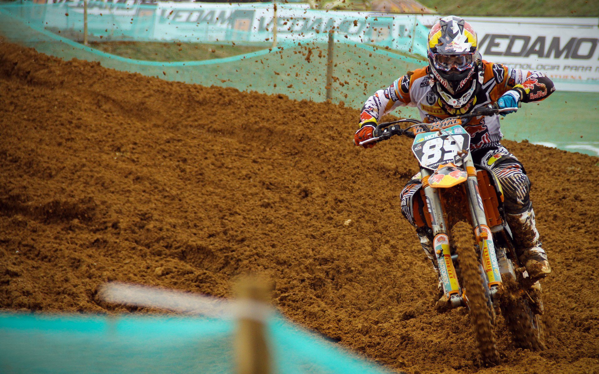 开云下载-永夜中的孤星—记利拉德年度焦点之夜的封神演出